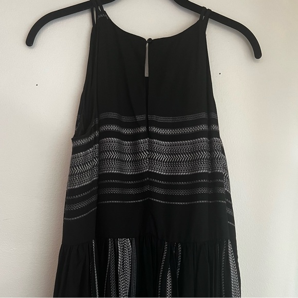 SM Gibson Latimer BLK w/ wht stitching accent dual-strap, empire tank top - Picture 2 of 5